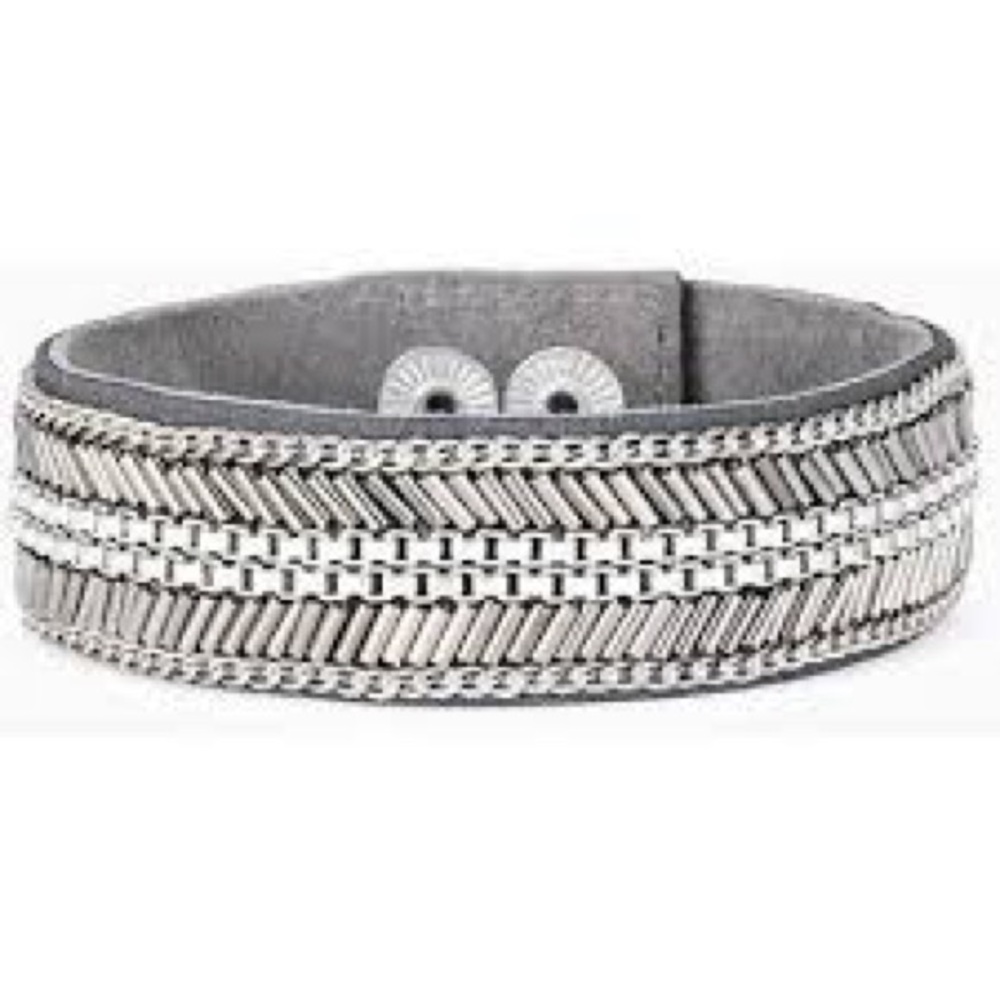Stella & Dot - Picture 3 of 5